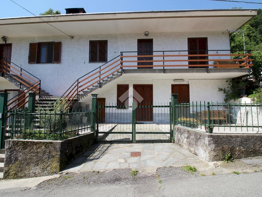 Semi-detached house Borgata Vivian, Inverso Pinasca - photo 2