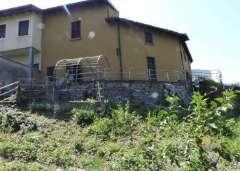 Portion of a house Calco - photo 4