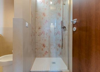 One-room apartment Monza - photo 23