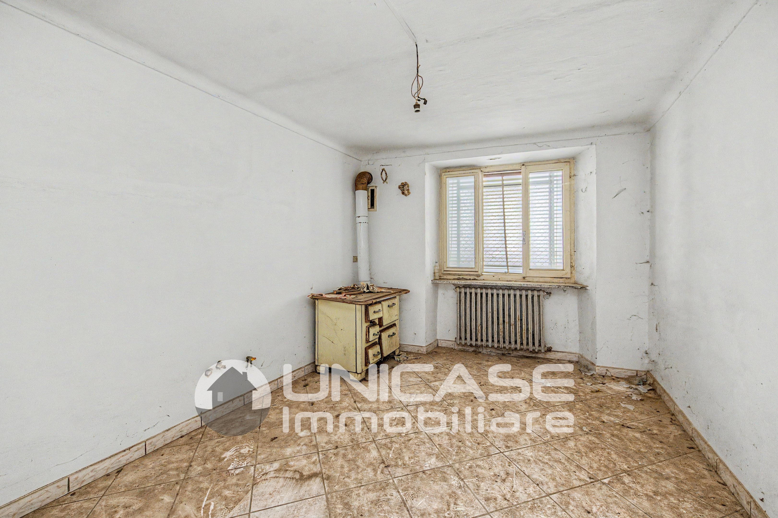 Independent house Via Denina Carlo, 18, Barge - photo 3