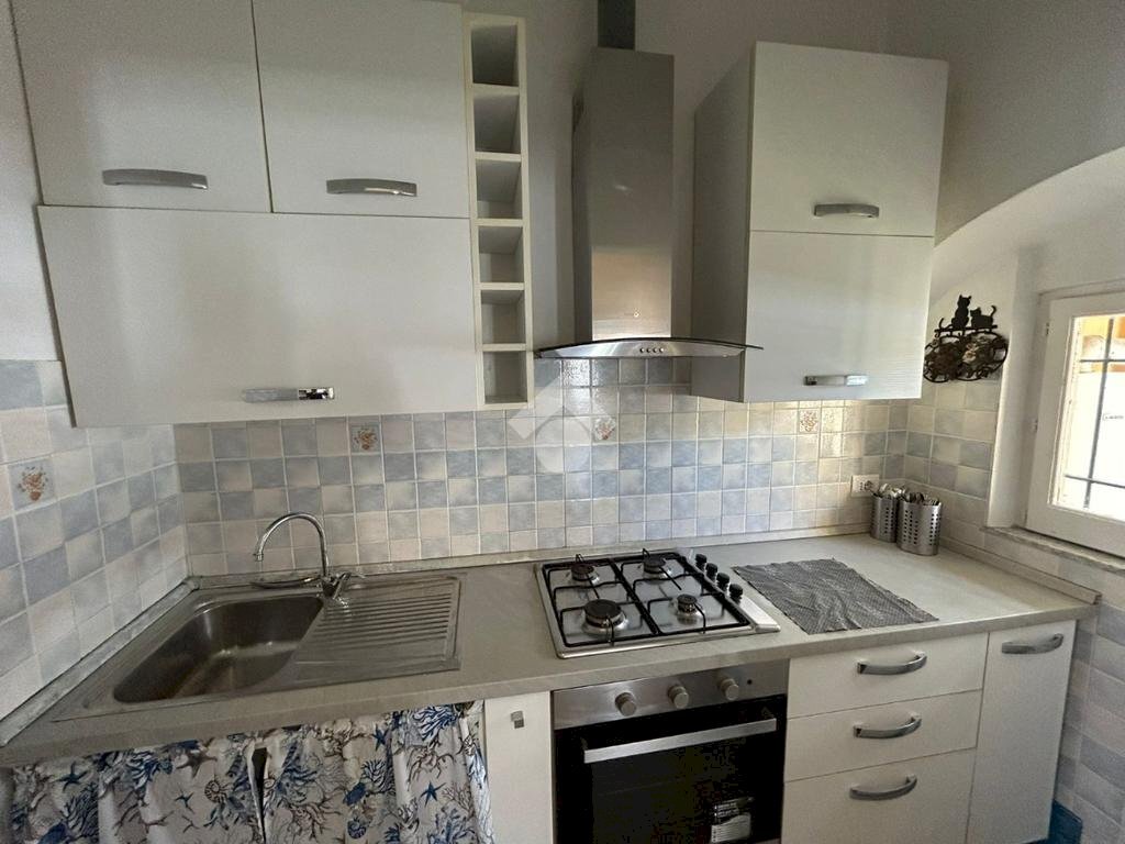 Four-room apartment Via Sant'Anna, Rapallo - photo 3