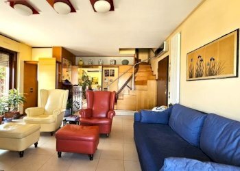 Attic Torino (neighborhood San Donato) - photo 4