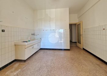 Three-room apartment Via della torrazza, Genova (neighborhood Prà) - photo 10