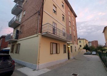 Three-room apartment Via Monfalcone, 41, Modena (neighborhood Buon Pastore - Parco Amendola) - photo 1