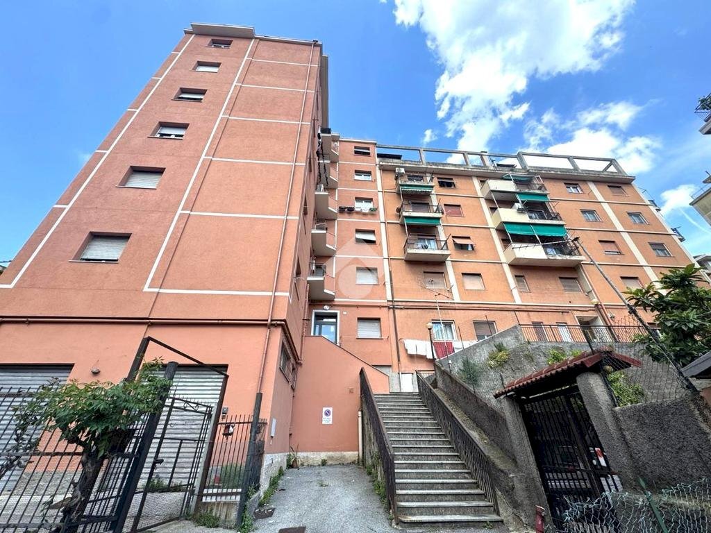 Trilocale Piazza Ospedale Pastorino, Genova (zona Bolzaneto) - foto 1