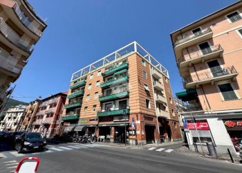 Four-room apartment Vico della chiusetta, Alassio - photo 1