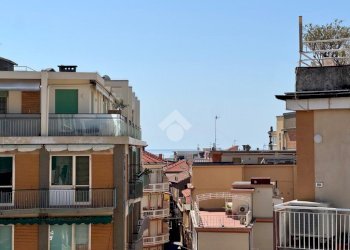 Four-room apartment Vico della chiusetta, Alassio - photo 12