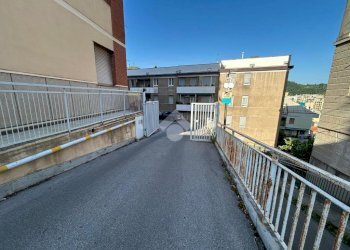 Box Via Domenico Oliva, Genova (neighborhood Sestri Ponente) - photo 4