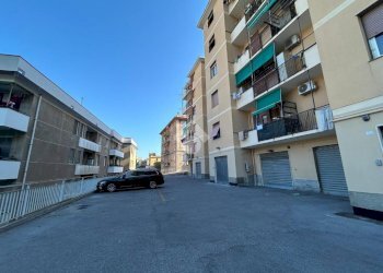 Box Via Domenico Oliva, Genova (neighborhood Sestri Ponente) - photo 16