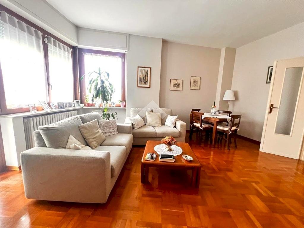 Four-room apartment Via Donizetti, Castiglione Torinese - photo 2