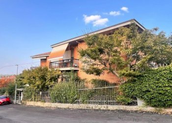 Four-room apartment Via Donizetti, Castiglione Torinese - photo 39