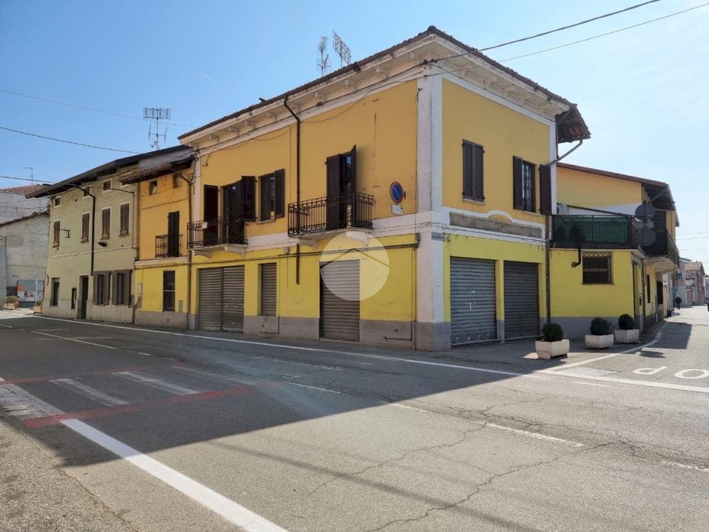Casa indipendente Via G. Garibaldi, Rondissone - foto 1