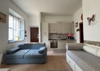 One-room apartment Carignano - photo 15