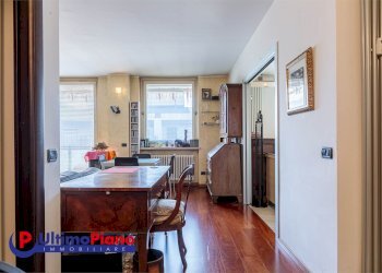 Attic Via Trottechien 55, 55, Aosta - photo 2