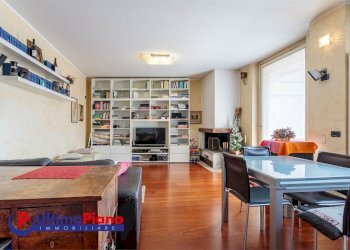 Attic Via Trottechien 55, 55, Aosta - photo 3
