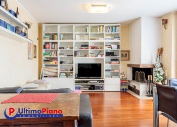 Attic Via Trottechien 55, 55, Aosta - photo 4
