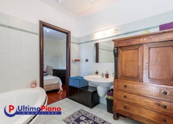 Attic Via Trottechien 55, 55, Aosta - photo 22