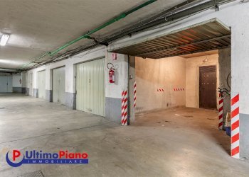 Attic Via Trottechien 55, 55, Aosta - photo 31