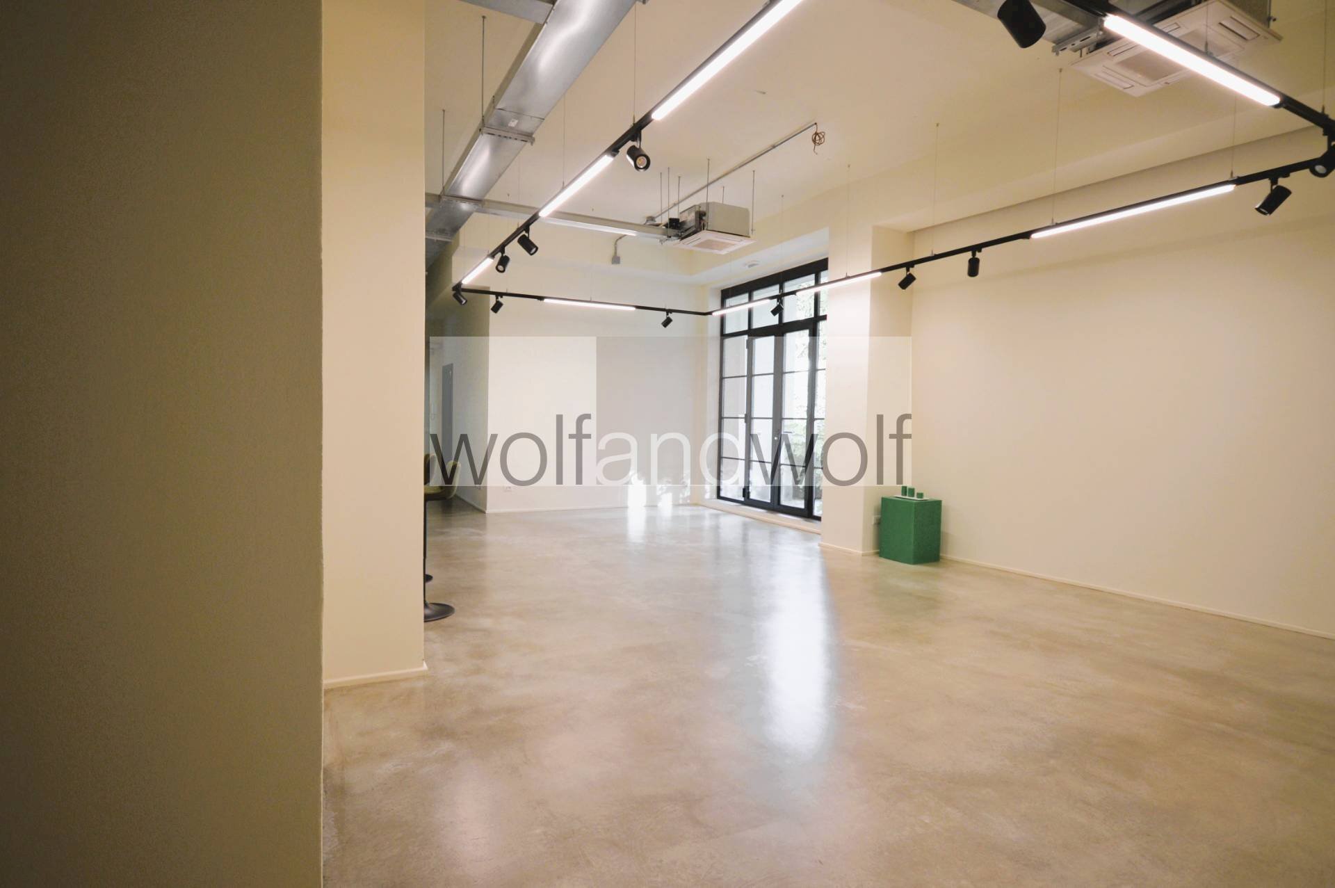 Foto 1 - Office Via Bastia
 
5/7, Milano - photo 1