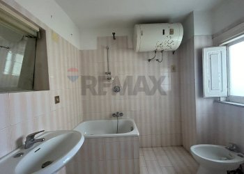 Bagno - Four-room apartment Afragola - photo 19