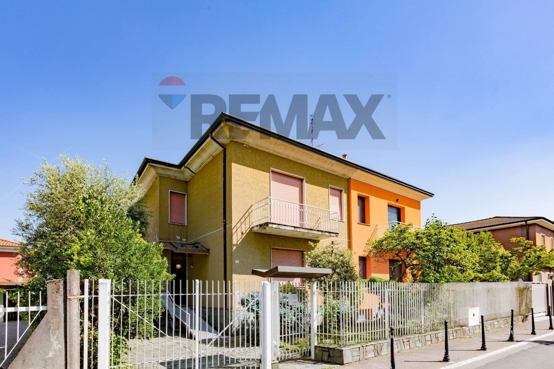 Casa all\'aperto - Semi-detached house via magenta
 
25, Nerviano - photo 1