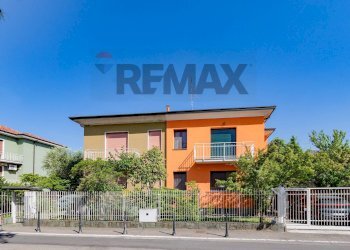Casa all\'aperto - Semi-detached house via magenta
25, Nerviano - photo 2