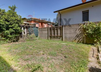Giardino - Semi-detached house via magenta
25, Nerviano - photo 11