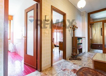 Hall / corridoio - Semi-detached house via magenta
25, Nerviano - photo 36