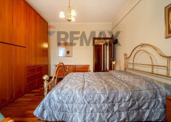 Camera / camera da letto - Two-room apartment viale Rimembranze
 
5, Lainate - photo 18