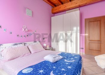 Camera / camera da letto - Two-room apartment via Carabelli
22, Lainate - photo 11
