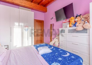 Camera / camera da letto - Two-room apartment via Carabelli
22, Lainate - photo 13