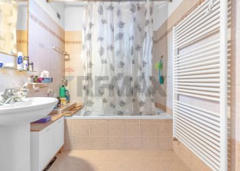 Bagno - Two-room apartment via Carabelli
22, Lainate - photo 17