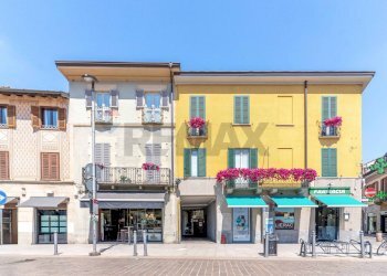 Edificio all\'aperto - Box Rho - photo 2