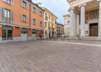 Edificio all\'aperto - Box Rho - photo 3
