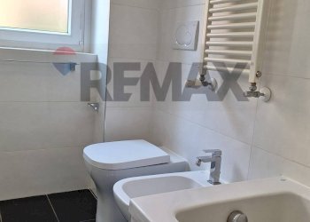 Bagno - Three-room apartment Via Ponchielli
 
39, Monza - photo 13