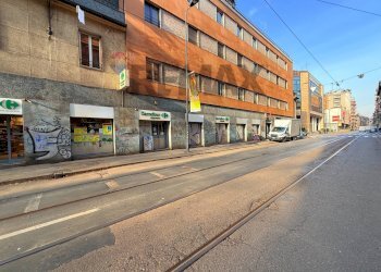 Edificio all\'aperto - Commercial Activity Via Lazzaretto
2, Milano - photo 15