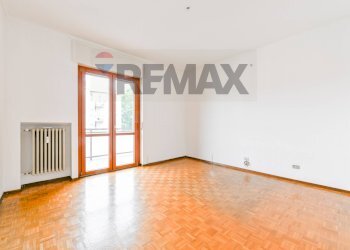 Stanza vuota - Trilocale Via Ambrogio Villa
 
8, Vedano al Lambro - foto 14