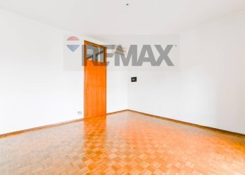 Stanza vuota - Trilocale Via Ambrogio Villa
 
8, Vedano al Lambro - foto 16