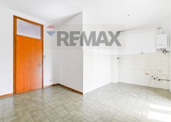 Stanza vuota - Trilocale Via Ambrogio Villa
 
8, Vedano al Lambro - foto 19