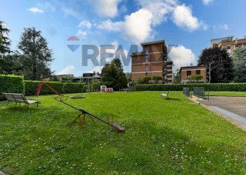 Giardino - Trilocale Via Ambrogio Villa
 
8, Vedano al Lambro - foto 27