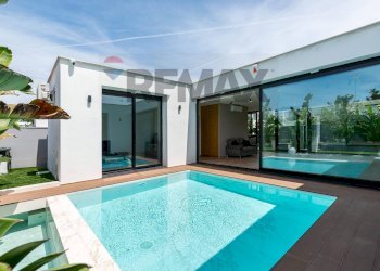 Piscina - Appartamento Via Ermanno Wolf Ferrari
36A, Roma - foto 3