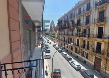 VISTA BALCONE - Apartment Via Alessio Narbone
34, Palermo - photo 3