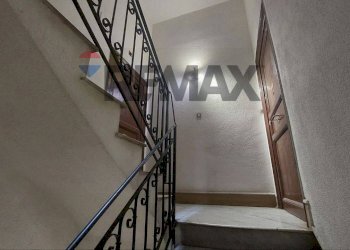 Scale - Apartment Via Alessio Narbone
34, Palermo - photo 8