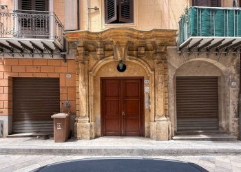 Edificio all\'aperto - Bilocale Via Albergheria
159, Palermo - foto 10