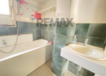 Bagno - Three-room apartment Via Santa Maria Della Catena
 
149, Catania - photo 29