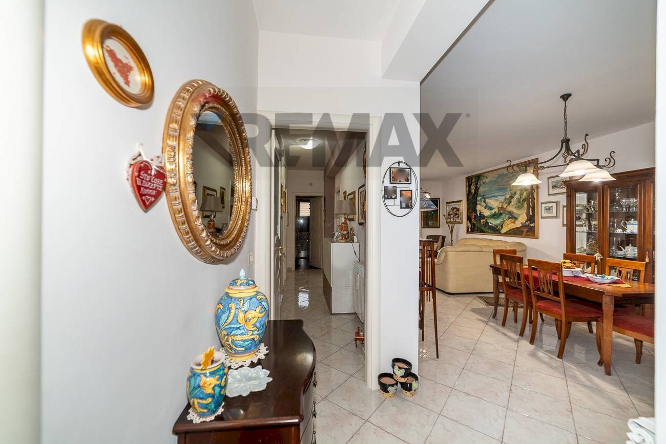Sala da pranzo - Four-room apartment Via Finocchiari
 
69, Aci Catena - photo 3