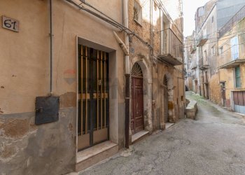 Edificio all\'aperto - Casa indipendente Via Calì
 
56, Caltagirone - foto 7