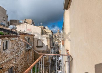 Balcone - Casa indipendente Via Calì
 
56, Caltagirone - foto 31