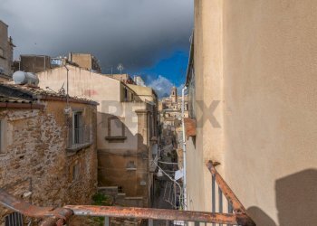 Edificio all\'aperto - Casa indipendente Via Calì
 
56, Caltagirone - foto 36