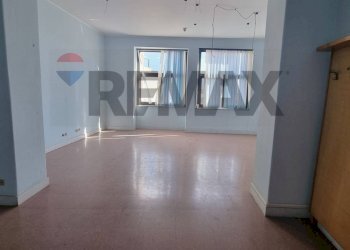 Stanza vuota - Office Piazza Indipendenza
47, Paterno - photo 3